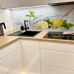 Comfortable Apart, Old Town, Free Parking, Hanging Bed, Wi-fi, Lift, Aircon,self Check-in 24h, Stare Miasto, Winda, Nowy Budynek, Garaz 0 Zl, Klima Apartmán