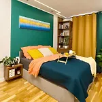 Comfortable Apart, Old Town, Free Parking, Hanging Bed, Wi-fi, Lift, Aircon,self Check-in 24h, Stare Miasto, Winda, Nowy Budynek, Garaz 0 Zl, Klima Apartmán Vratislav