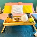 Comfortable Apart, Old Town, Free Parking, Hanging Bed, Wi-fi, Lift, Aircon,self Check-in 24h, Stare Miasto, Winda, Nowy Budynek, Garaz 0 Zl, Klima Apartmán Vratislav