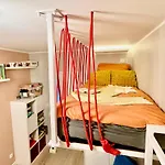 Comfortable Apart, Old Town, Free Parking, Hanging Bed, Wi-fi, Lift, Aircon,self Check-in 24h, Stare Miasto, Winda, Nowy Budynek, Garaz 0 Zl, Klima * Vratislav