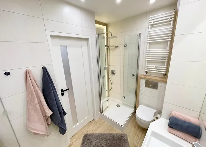 Comfortable Apart, Old Town, Free Parking, Hanging Bed, Wi-fi, Lift, Aircon,self Check-in 24h, Stare Miasto, Winda, Nowy Budynek, Garaz 0 Zl, Klima * Wrocław