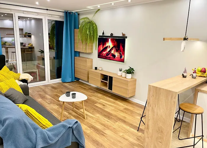 Comfortable Apart, Old Town, Free Parking, Hanging Bed, Wi-fi, Lift, Aircon,self Check-in 24h, Stare Miasto, Winda, Nowy Budynek, Garaz 0 Zl, Klima * Wrocław