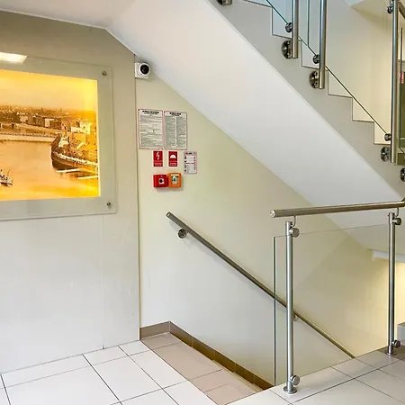 Comfortable Apart, Old Town, Free Parking, Hanging Bed, Wi-fi, Lift, Aircon,self Check-in 24h, Stare Miasto, Winda, Nowy Budynek, Garaz 0 Zl, Klima Апартаменты Вроцлав
