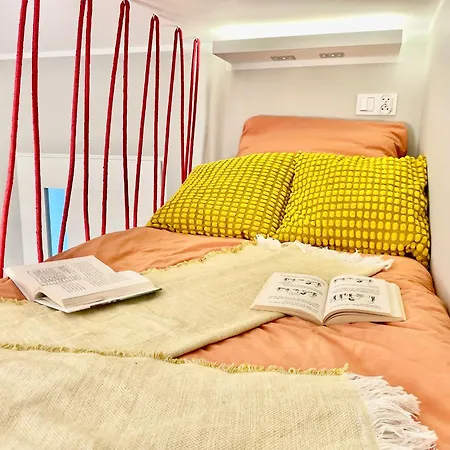 Апартаменты Comfortable Apart, Old Town, Free Parking, Hanging Bed, Wi-fi, Lift, Aircon,self Check-in 24h, Stare Miasto, Winda, Nowy Budynek, Garaz 0 Zl, Klima Вроцлав