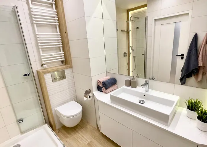 Comfortable Apart, Old Town, Free Parking, Hanging Bed, Wi-fi, Lift, Aircon,self Check-in 24h, Stare Miasto, Winda, Nowy Budynek, Garaz 0 Zl, Klima 브로츠와프